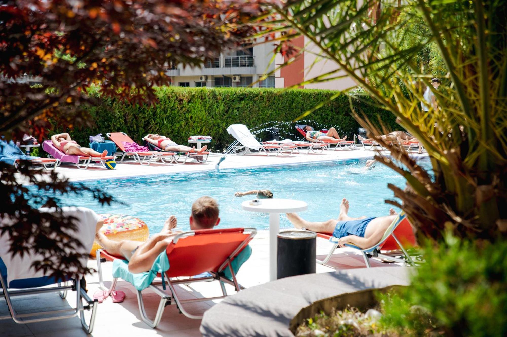 Biato Apartments Sluneční pobřeží Exteriér fotografie